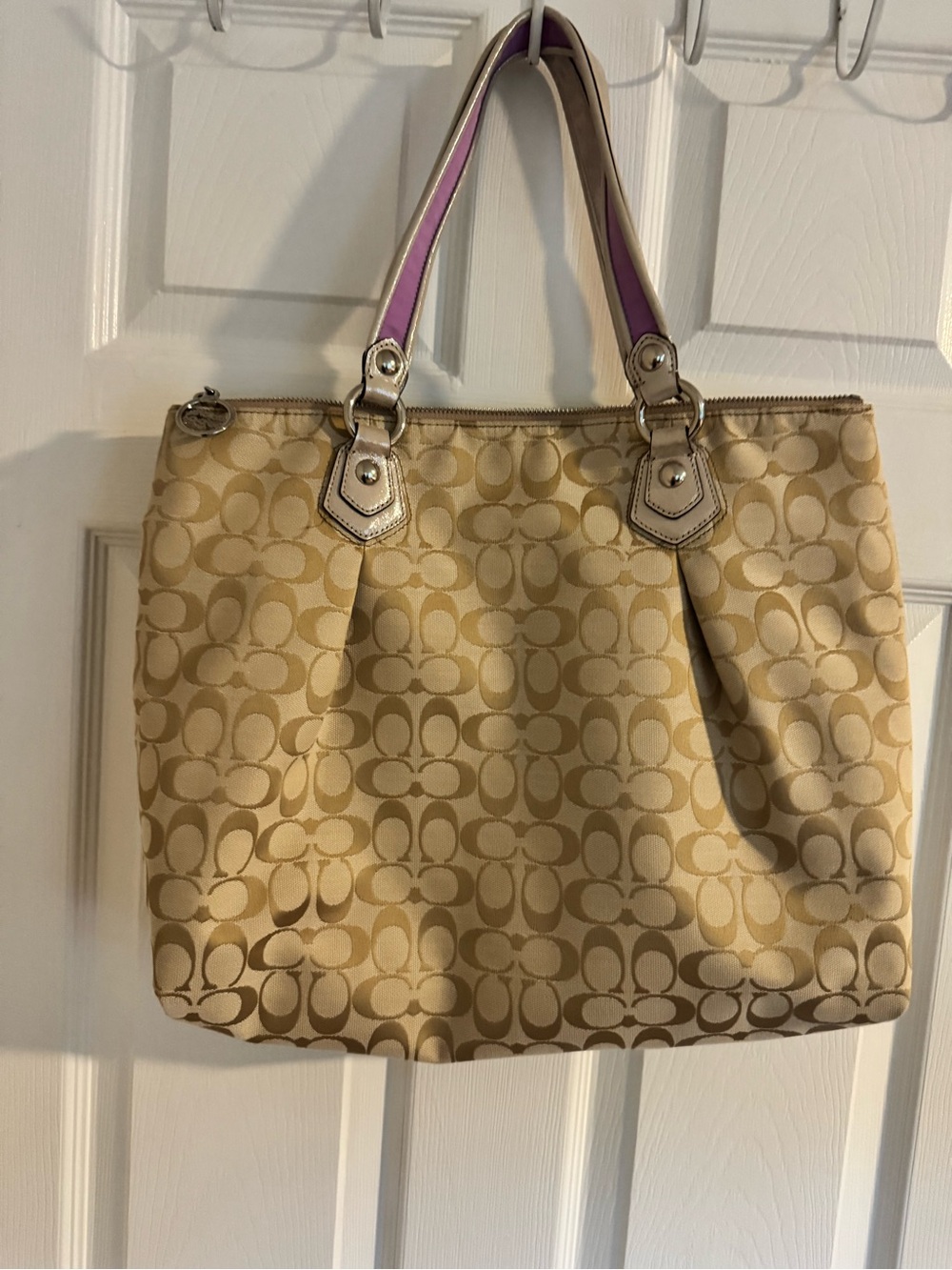 NWT COACH Poppy Canvas Handbag Beige Purple Heart Flower Embroidery Authentic - Picture 14 of 16